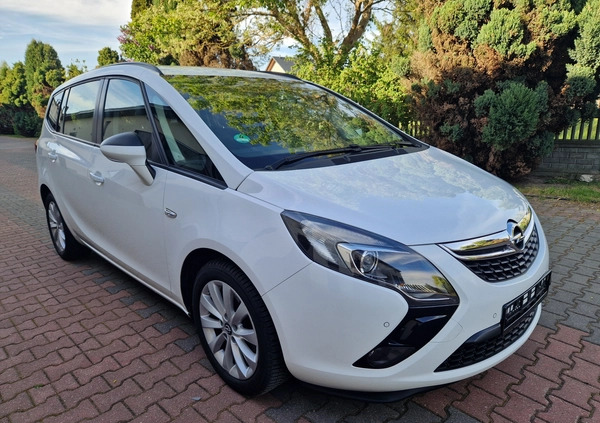 Opel Zafira cena 32900 przebieg: 221289, rok produkcji 2014 z Witnica małe 562